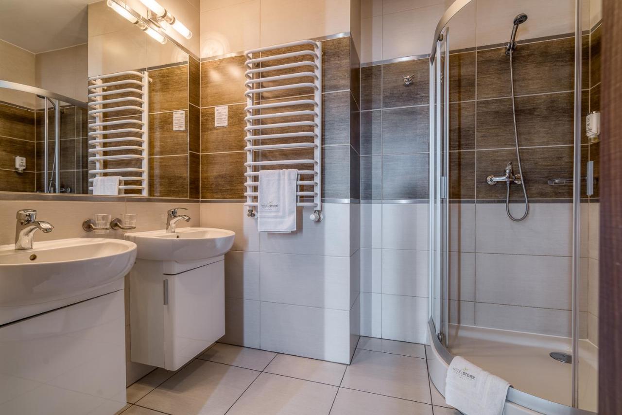 Hotel Stork Бродниця Екстер'єр фото